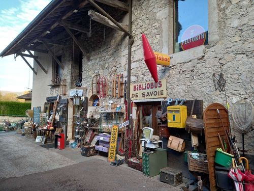 Brocante de Chanaz